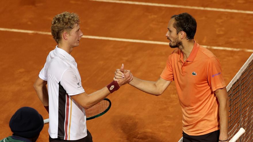 Atp Roma highlights: Landaluce fa magie, ma Medvedev vola in semifinale