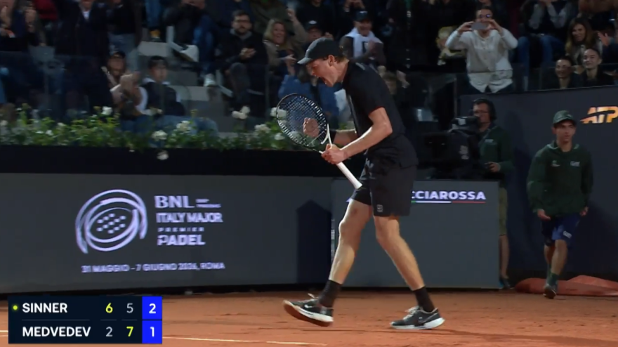 Atp Roma, Sinner-Medvedev highlights: Jannik lotta, ma poi arriva la pioggia