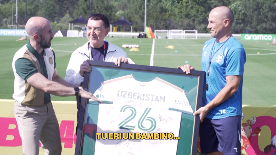tu eri solo un bambino che figuraccia con cannavaro lui risponde cos236 da Gazzetta.it tu eri solo un bambino che figuraccia con cannavaro lui risponde cos236