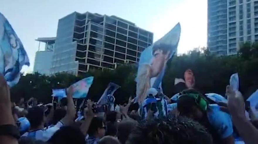 Argentina, tifosi in delirio prima della Giordania: l'entusiasmo è incontenibile