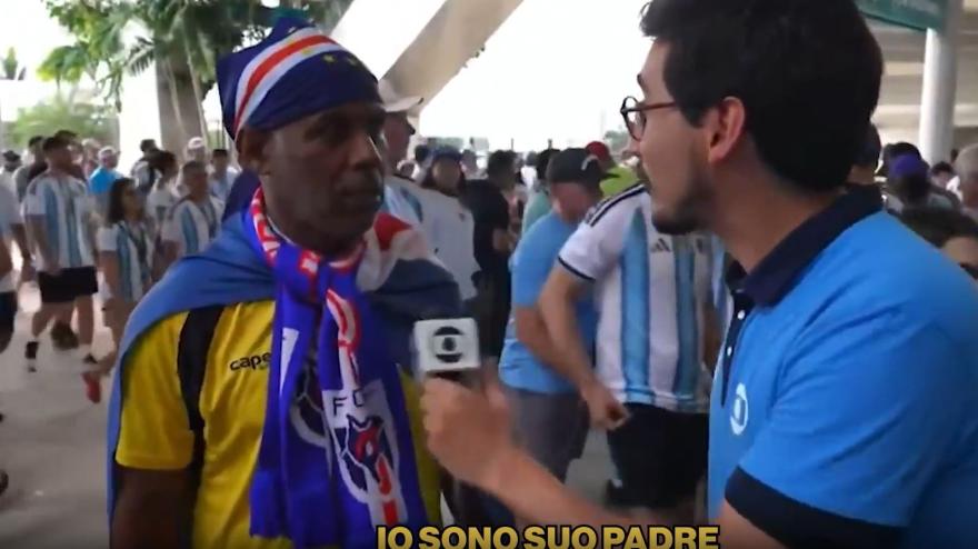 Intervista un tifoso di Capo Verde e scopre che è il papà di Vozinha: il video è virale