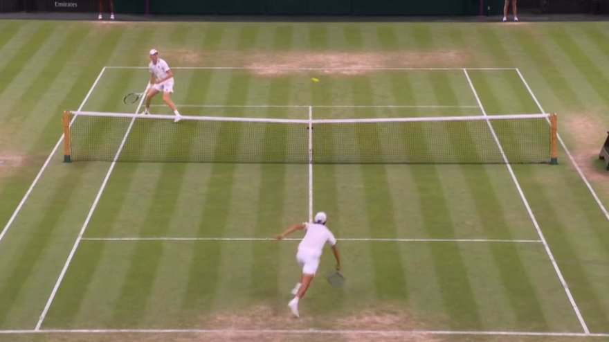 Sinner, la volée fa impazzire Wimbledon! Gli highlights della sfida con Mochizuki