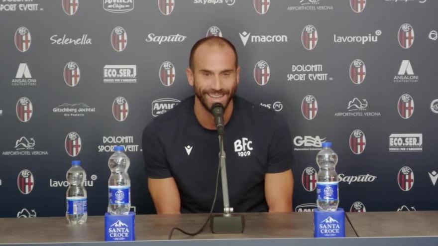 de silvestri scherza vedo pi249 orsolini di mia moglie da Video.gazzetta.it de silvestri scherza vedo pi249 orsolini di mia moglie