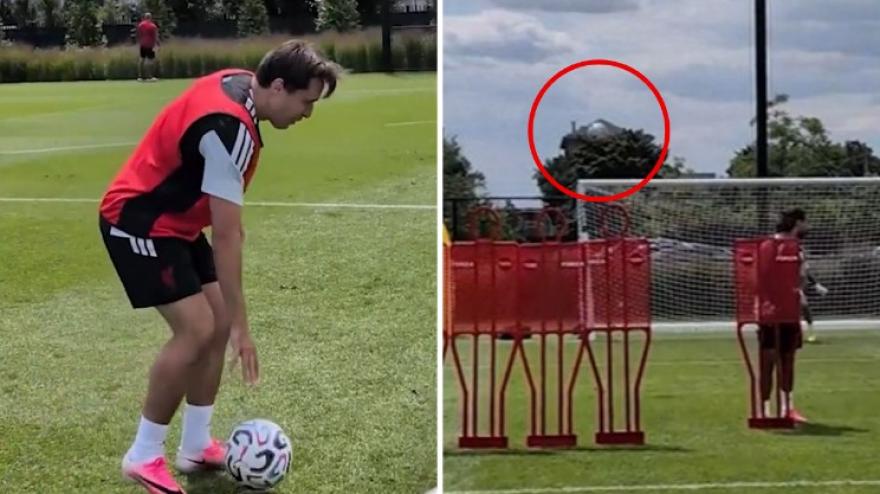 chiesa in gran forma il gol su punizione 232 un gioiello e i compagni reagiscono cos236 da Video.gazzetta.it chiesa in gran forma il gol su punizione 232 un gioiello e i compagni reagiscono cos236