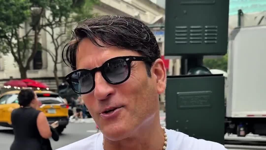 A New York c'è Sal Da Vinci: "Questo Mondiale senza Italia..."