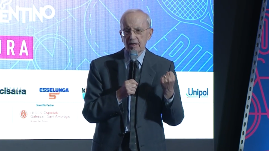 Dan Peterson a 89 anni: 