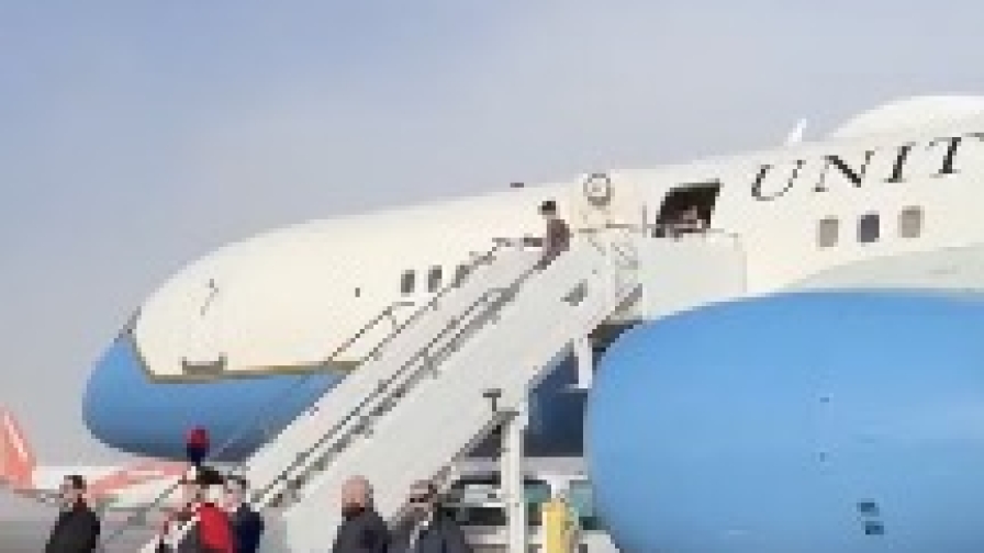 Vance atterra a Malpensa per le Olimpiadi: la scorta è impressionante