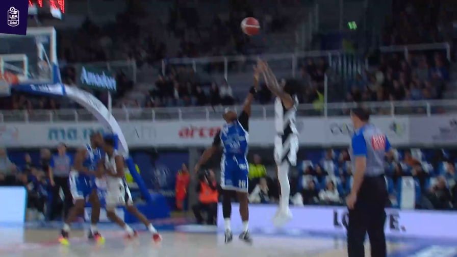 Brescia-Virtus Bologna highlights: le triple di Morgan valgono la vetta