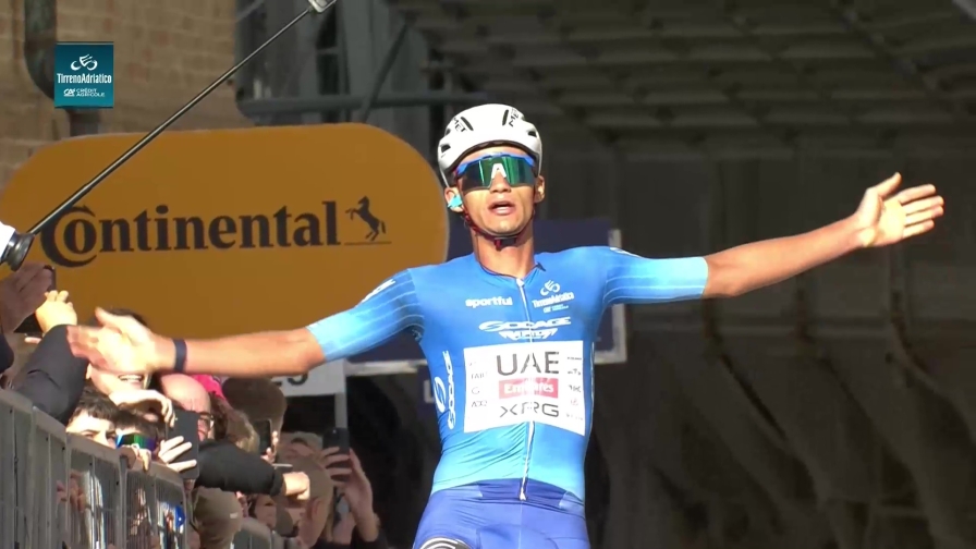 Tirreno-Adriatico: Pellizzari ci prova due volte, ma vince Del Toro. Gli highlights