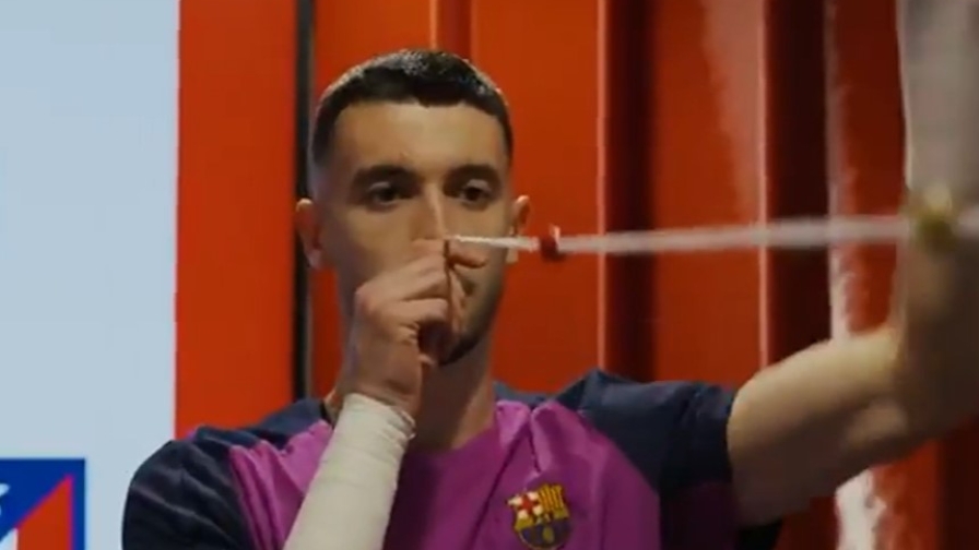 Barcellona, allenamento mai visto: c'è una corda di fronte al naso!