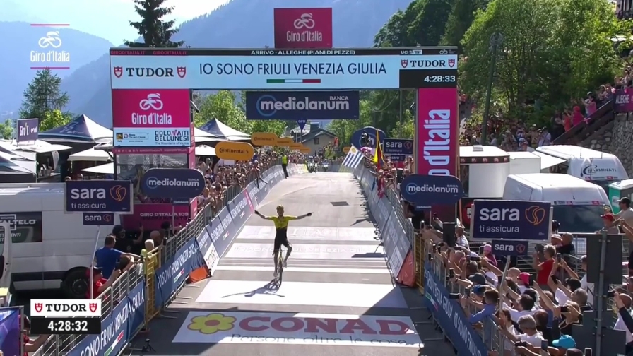Giro d'Italia, tappa 19: gli highlights. Vince Sepp Kuss, Ciccone terzo