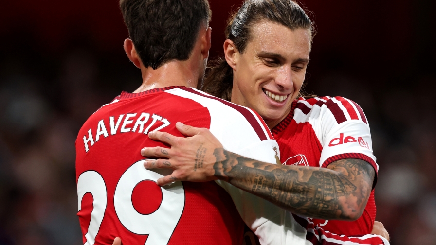Arsenal-Coventry 3-0: gol e highlights, Calafiori è un attaccante aggiunto