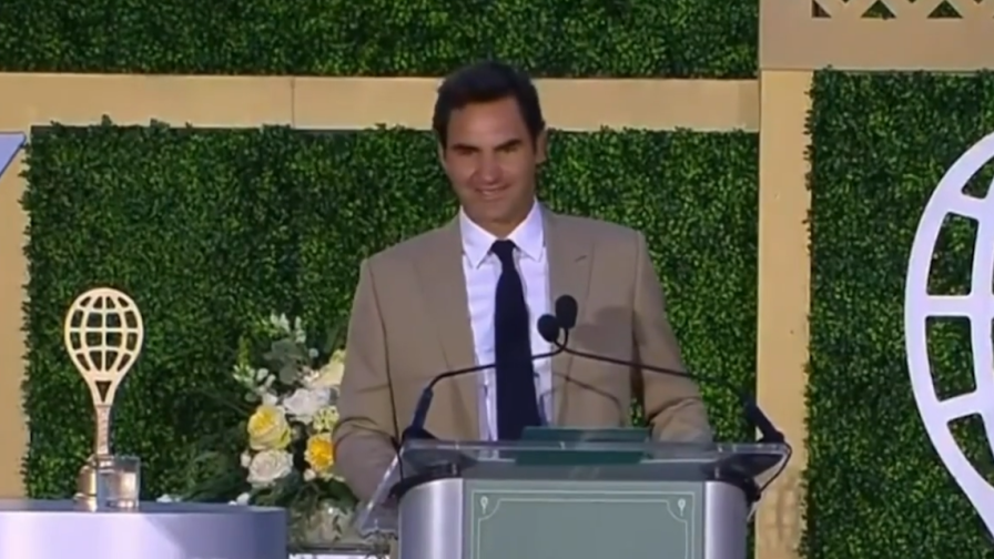 Federer stupisce tutti: "Ho contato le fasce per capelli e i calzini indossati in carriera"