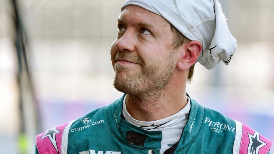 (FILES) In this file photo taken on November 05, 2021 Aston Martin's German driver Sebastian Vettel is seen during the second practice session at Hermanos Rodriguez racetrack in Mexico City, ahead of the Formula One Mexico Grand Prix. - Four-time Formula One world champion Sebastian Vettel will retire at the end of the 2022 season, he announced on July 28, 2022. The 35-year-old German won four successive titles from 2010 to 2013. (Photo by ALFREDO ESTRELLA / AFP)