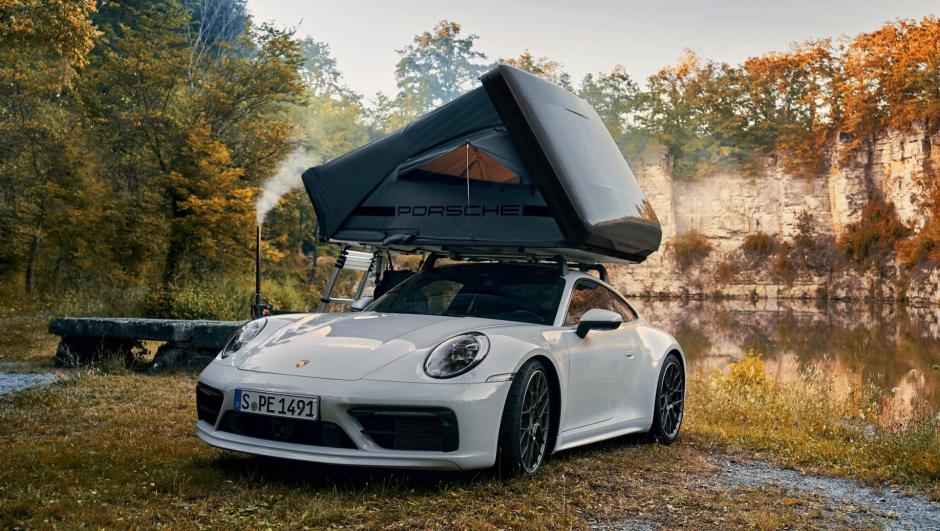 Da Porsche la tenda per il tetto