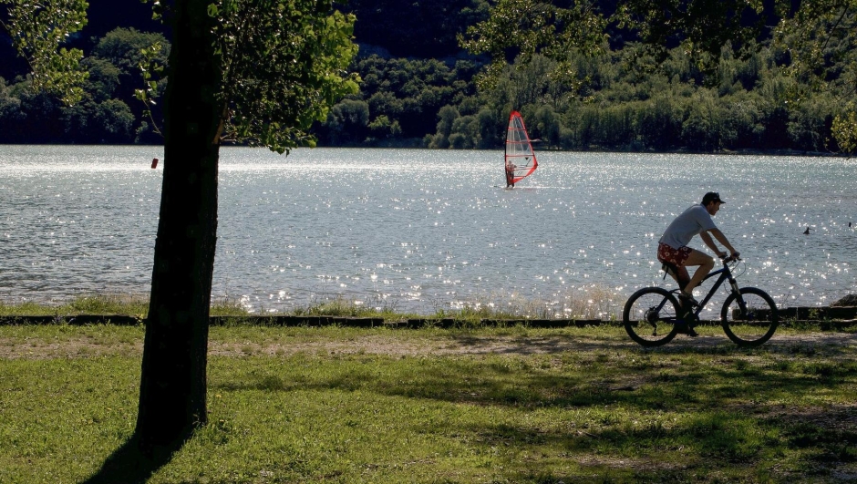 Il lago di Cavazzo in Friuli-Venezia Giulia (foto Regione Friuli-Venezia Giulia)