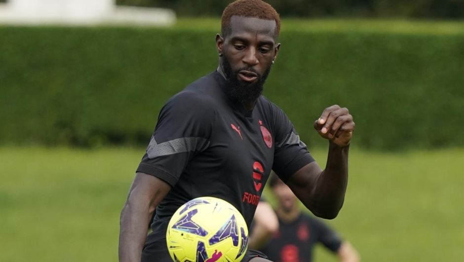 CAIRATE, ITALY - MAY 24: Tiemoue Bakayoko of AC Milan in action during an AC Milan training session at Milanello on May 24, 2023 in Cairate, Italy. (Photo by Pier Marco Tacca/AC Milan via Getty Images)