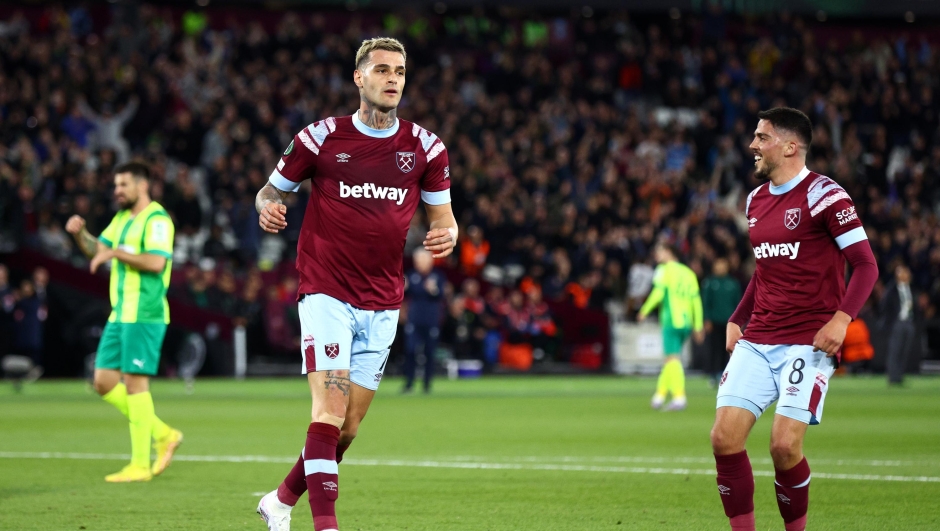 LONDON, ENGLAND - MARCH 16: Gianluca Scamacca of West Ham United reacts after scoring a goal which is later disallowed during the UEFA Europa Conference League round of 16 leg two match between West Ham United and AEK Larnaca at London Stadium on March 16, 2023 in London, England. (Photo by Clive Rose/Getty Images)