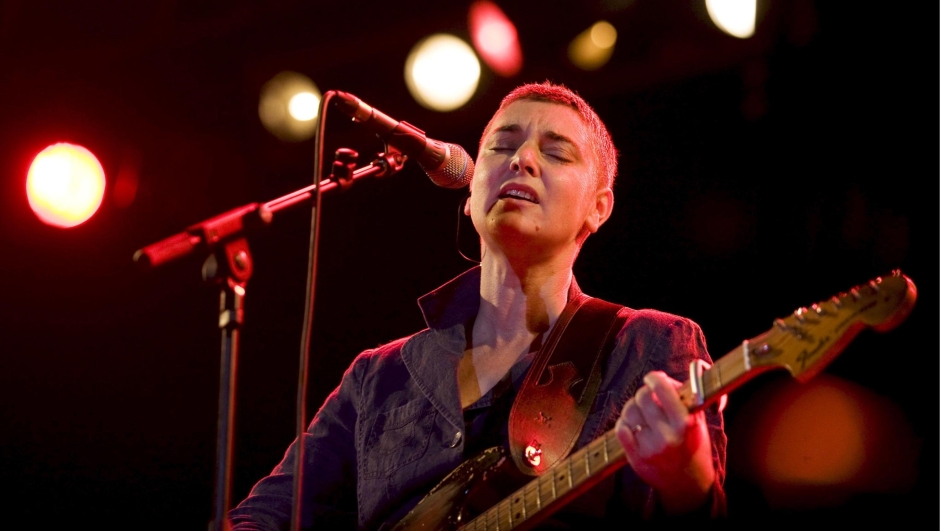 epa10770168 (FILE) - Irish singer Sinead O'Connor performs on the main stage during the opening day of the 17th Rock Oz'Arenes festival in Avenches, Switzerland, 16 August 2008 (reissued 26 July 2023). O'Connor has died at the age of 56, the singer's family announced on 26 July 2023.  EPA/ENNIO LEANZA