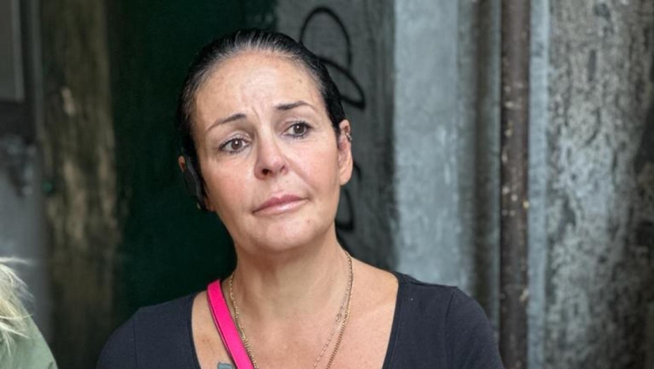 Daniela Di Maggio, la mamma di Giovanbattista Cutolo, il musicista 24enne ucciso ieri mattina a Napoli per uno scooter parcheggiato male, Napoli, 01 settembre 2023. ANSA/ CESARE ABBATE