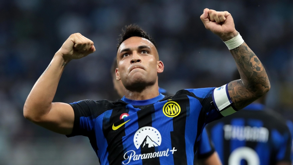 MILAN, ITALY - SEPTEMBER 03: Lautaro Martinez of Inter celebrates during the Serie A TIM match between FC Internazionale and ACF Fiorentina at Stadio Giuseppe Meazza on September 03, 2023 in Milan, Italy. (Photo by Emilio Andreoli - Inter/Inter via Getty Images)