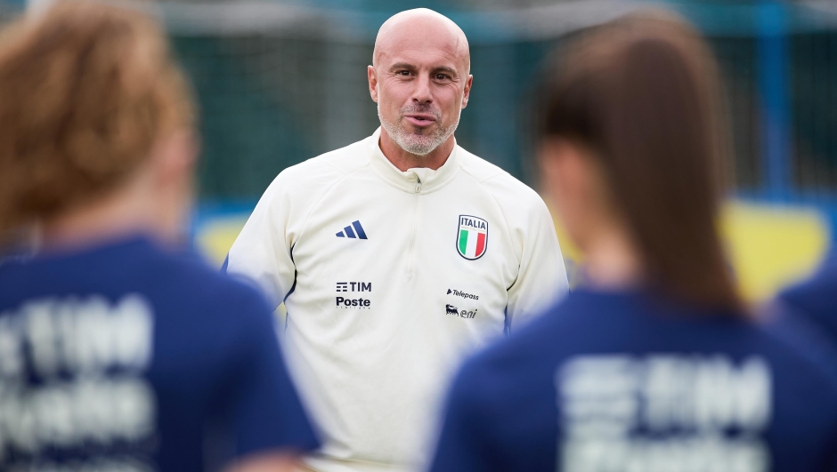 FLORENCE, ITALY - SEPTEMBER 18: Andrea Soncin, head coach of Italy during Italy Training Session at Centro Tecnico Federale di Coverciano on September 18, 2023 in Florence, Italy. (Photo by Emmanuele Ciancaglini/Getty Images)