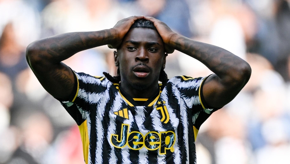 TURIN, ITALY - MARCH 17: Moise Kean of Juventus disappointed after missing a goal attempt during the Serie A TIM match between Juventus and Genoa CFC at Allianz Stadium on March 17, 2024 in Turin, Italy. (Photo by Daniele Badolato - Juventus FC/Juventus FC via Getty Images)