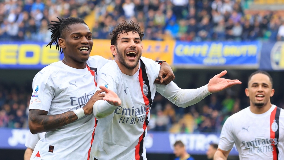VERONA, ITALY - MARCH 17:  Theo Hernandez of AC Milan celebrates with Rafael Leao after scoring the goal during the Serie A TIM match between Hellas Verona FC and AC Milan at Stadio Marcantonio Bentegodi on March 17, 2024 in Verona, Italy. (Photo by Giuseppe Cottini/AC Milan via Getty Images) *** BESTPIX ***