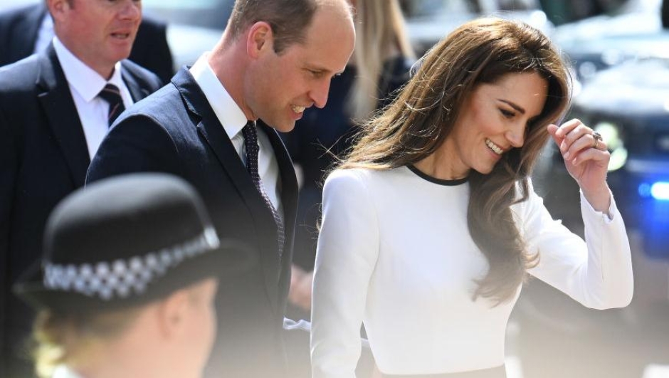 Kate Middleton riappare in pubblico "felice e in salute"