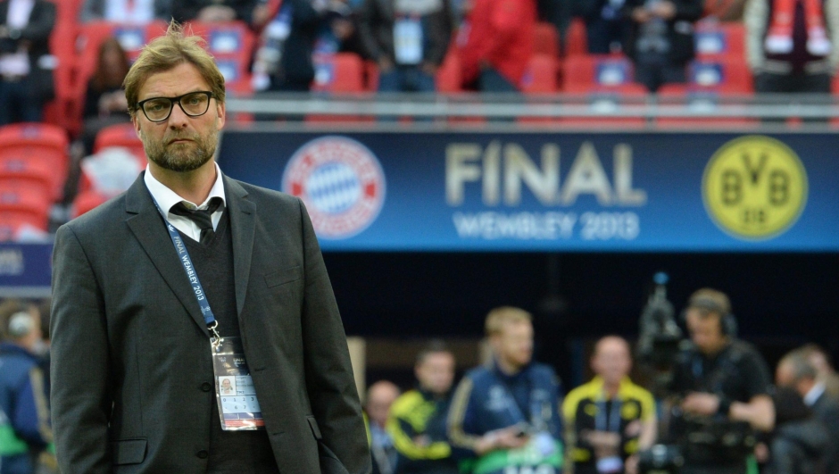 epa03716991 Dortmund's head coach Juergen Klopp seen prior to the UEFA soccer Champions League final between Borussia Dortmund and Bayern Munich at Wembley stadium in London, England, 25 May 2013.  EPA/ANDREAS GEBERT