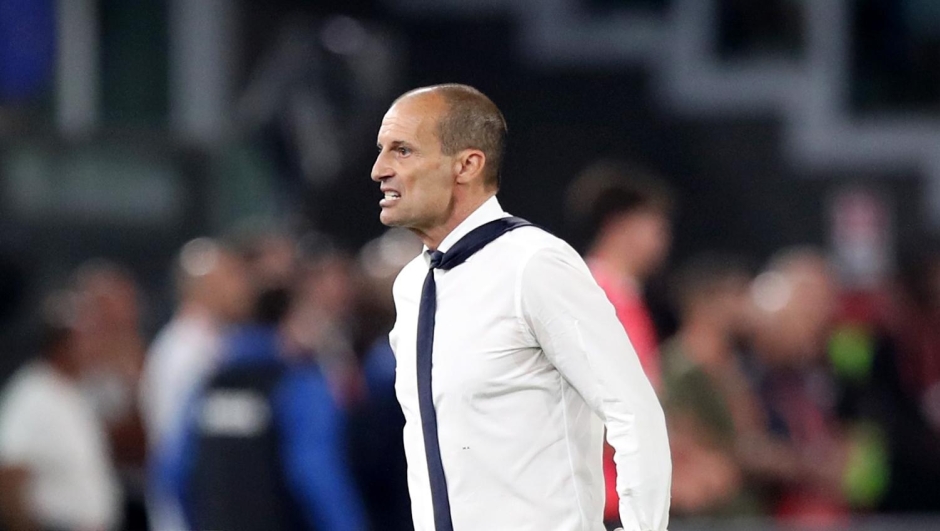 ROME, ITALY - MAY 15: Massimiliano Allegri, Head Coach of Juventus, reacts after being shown a red card during the Coppa Italia 2023/2024 Final match between Atalanta BC and Juventus FC at Olimpico Stadium on May 15, 2024 in Rome, Italy. (Photo by Paolo Bruno/Getty Images)