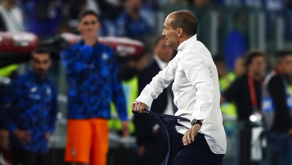 JuventusÃ? coach Massimiliano Allegri leaves the pitch after his red card during the Italian Cup (Coppa Italia) final soccer match between Atalanta BC and Juventus FC at the Olimpico stadium in Rome, Italy, 15 May 2024. ANSA/ANGELO CARCONI
