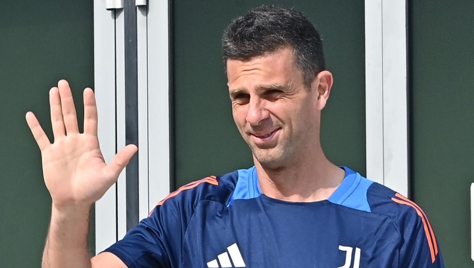 New Juventus head coach Thiago Motta  arrives at the J Medical to undergo Juventus' medical examinations in Turin, Italy, 08 July 2024.ANSA/ ALESSANDRO DI MARCO