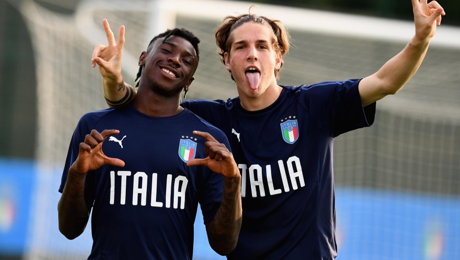   Moise Kean and Nicolo Zaniolo of Italy U21 pose for a photo during a training session at Casteldebole Training Center on June 17, 2019 in Bologna, Italy.  (Photo by Claudio Villa/Getty Images)