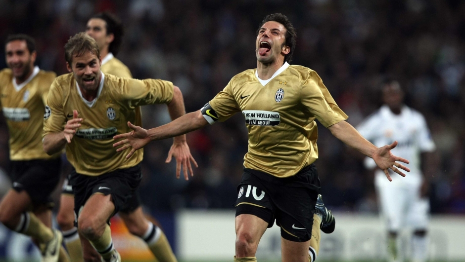  Juventus players celebrate after Alessandro Del Piero's second goal gave the side a 2-0 lead