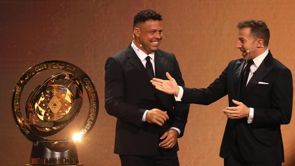 epa11758997 Brazilian soccer great Ronaldo (L) and Italian soccer great Alessandro Del Piero (R) react during the FIFA Club World Cup 2025 Draw ceremony in Miami, USA, 05 December 2024. FIFA's new club competition will be played for the first time from 15 June to 13?July 2025 in 12 stadiums across the USA.  EPA/CRISTOBAL HERRERA-ULASHKEVICH