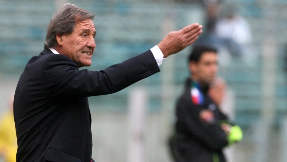  SERIE A; LAZIO-UDINESE. L'allenatore dell'Udinese, Giovanni Galeone, durante la partita di Serie A contro la Lazio, questo pomeriggio allo stadio Olimpico di Roma. 
MAURIZIO BRAMBATTI - ANSA - BT-KRZ