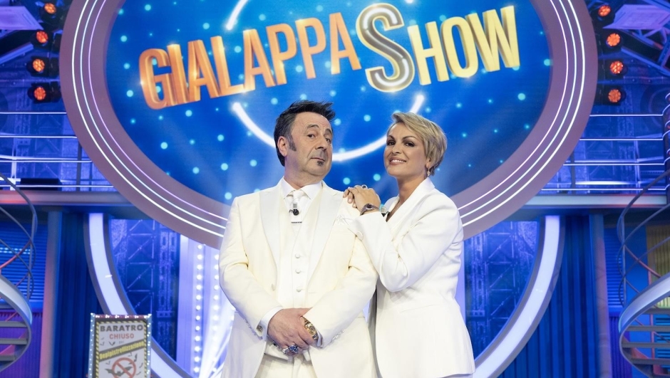 stasera Francesca Pascale al fianco del Mago Forest