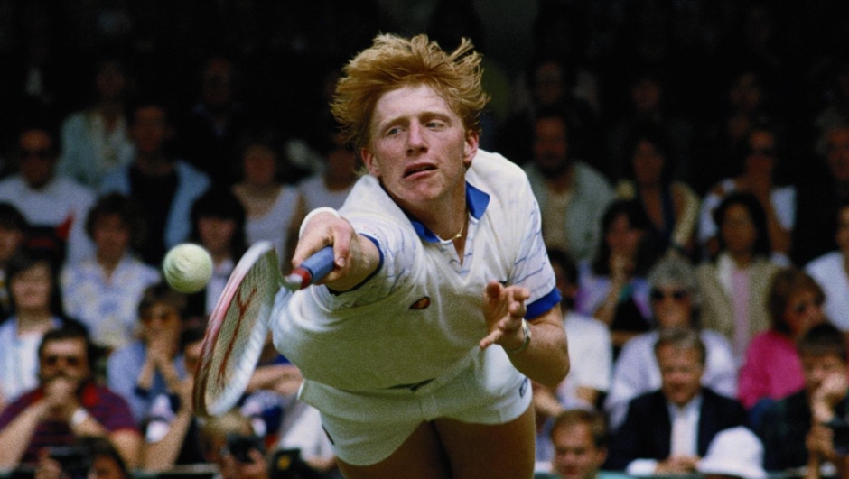 Photo Presse Vintage Tennis - Boris Becker Wimbledon 1985 - Tirage 20x13 Cm