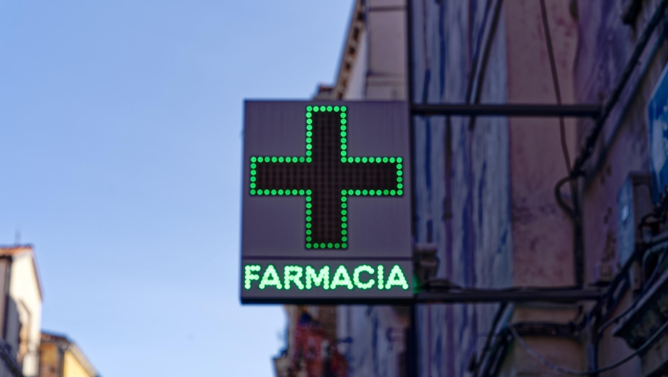 Farmacie aperte 2 giugno 2025