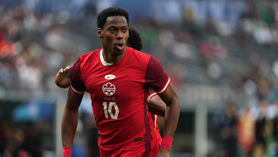Jonathan David #10 of Canada celebrates after scoring his team's second goal against the United States during the second half of the CONCACAF Nations League third-place match at SoFi Stadium on March 23, 2025 in Inglewood, California. Michael Owens/Getty Images/AFP (Photo by Michael Owens / GETTY IMAGES NORTH AMERICA / Getty Images via AFP)