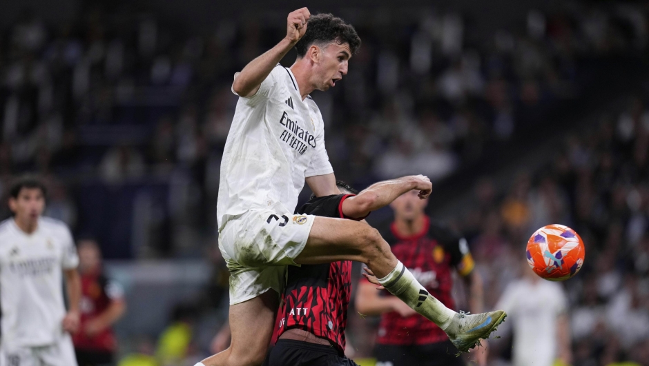 Real Madrid's Jacobo Ramon scores his side's second goal during a Spanish La Liga soccer match between Real Madrid and Mallorca in Madrid, Spain, Wednesday, May 14, 2025. (AP Photo/Manu Fernandez)