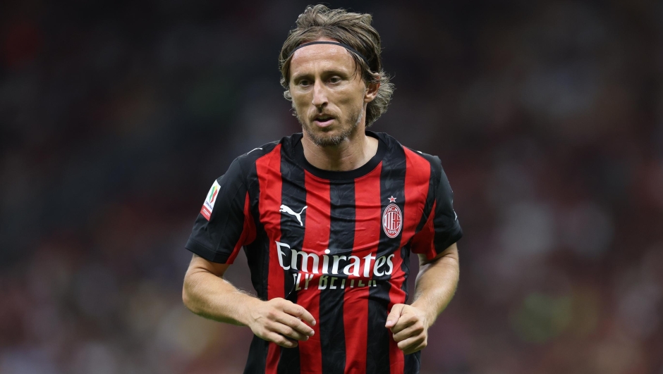   Luka Modric of AC Milan in action during the Coppa Italia match between AC Milan and SSC Bari at Stadio San Siro on August 17, 2025 in Milan, Italy. (Photo by Claudio Villa/AC Milan via Getty Images)