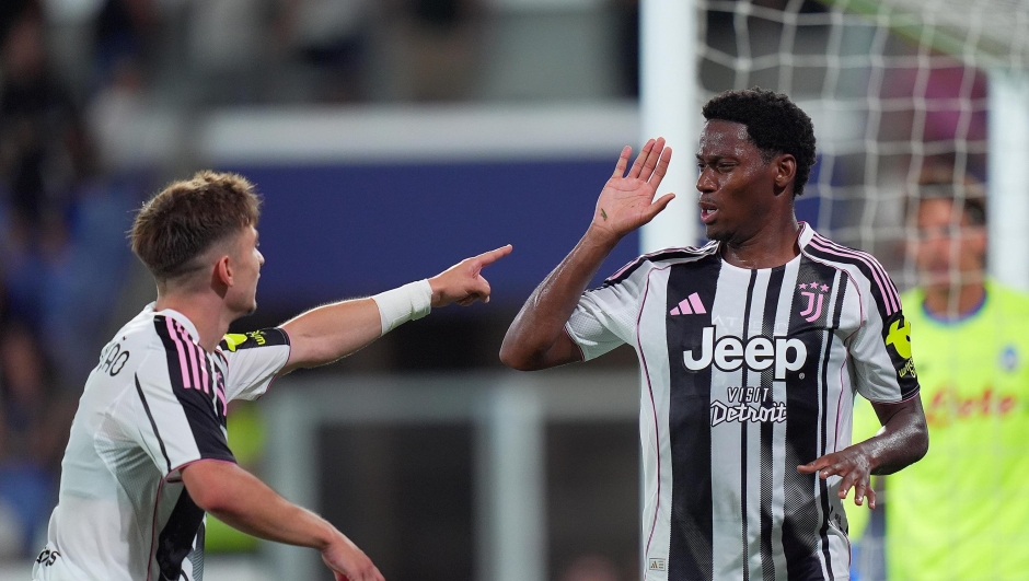 Juventus' Jonathan David celebrates after scoring 0-1 during the Bortolotti trophy, soccer match between Atalanta and Juventus at Gewiss Stadium in Bergamo , North Italy - Saturday , August 16 , 2025 . Sport - Soccer (Photo by Spada/LaPresse)