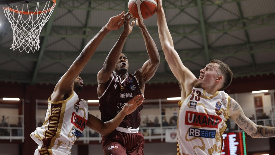 Paul Eboua Trapani Shark - Reyer Venezia LBA Legabasket Serie A Unipol 2025-26 Trapani, 12/10/2025 Foto GiovanniPappalardo // CIAMILLO-CASTORIA