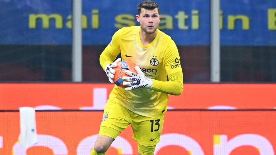  Josep Martinez of FC Internazionale in action during the Coppa Italia round of 16 match between FC Internazionale and Venezia FC at San Siro Stadium on December 03, 2025 in Milan, Italy. (Photo by Mattia Pistoia - Inter/Inter via Getty Images)