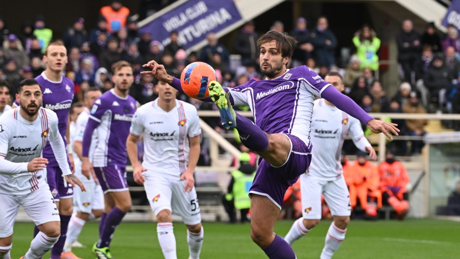 Fiorentina's defender Luca Ranieri in action during the Italian serie A soccer match ACF Fiorentina vs US Cremonese at Artemio Franchi Stadium in Florence, Italy, 4 January 2026 ANSA/CLAUDIO GIOVANNINI