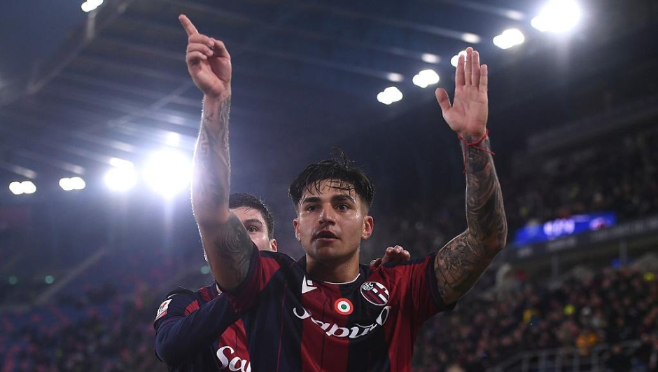  Santiago Castro of Bologna celebrates scoring his team's first goal during the Coppa Italia match between Bologna FC and SS Lazio at Renato Dall'Ara Stadium on February 11, 2026 in Bologna, Italy.  (Photo by Alessandro Sabattini/Getty Images)