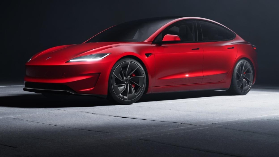 tesla model 3 performance