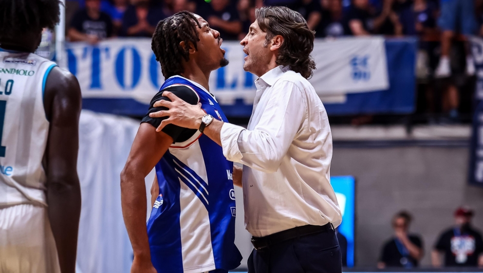 Marcelo Nicola, Ed Croswell Acqua S.Bernardo CantÃ¹ - Nutribullet Treviso Basket Legabasket Serie A Unipol 2025/2026 29a giornata Desio, 03/05/2026 Foto Susanna Arioli / Ciamillo-Castoria